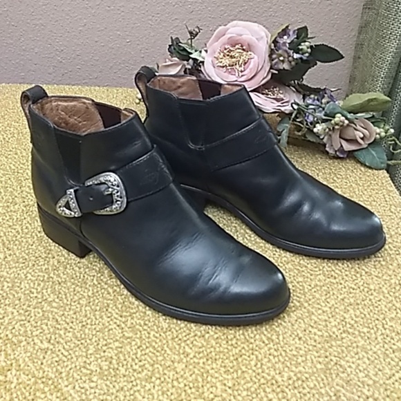 Ariat Shoes - ARIAT leather boots, 7